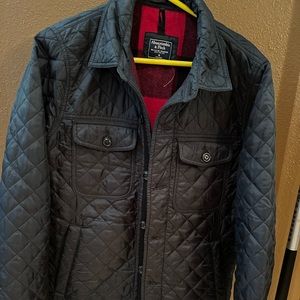 Abercrombie & Fitch Men’s quilted black jacket - size Medium